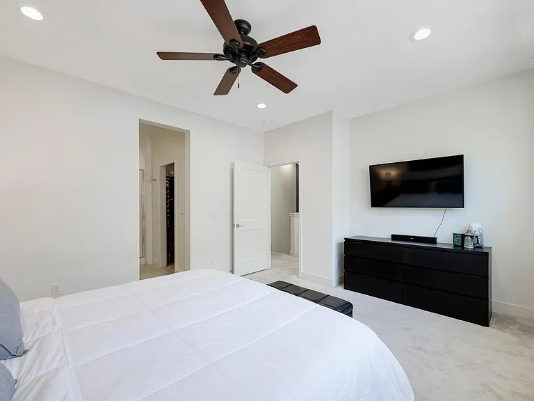 987 E Mason Ln #130 — Photo 30