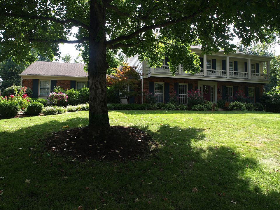 1st image of 2036 Oak Dr