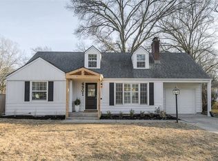 4901 Tomahawk Rd, Prairie Village, KS 66208