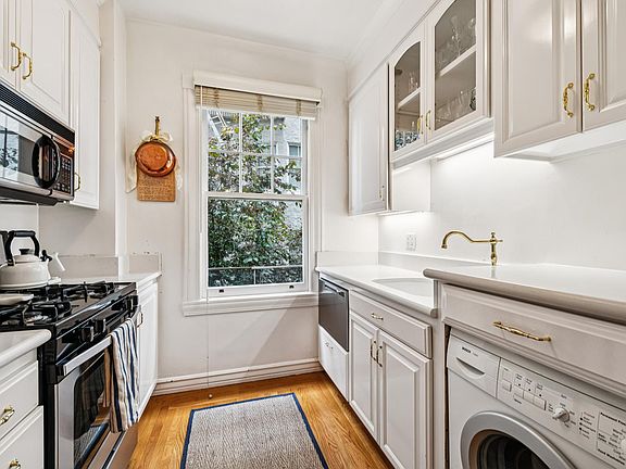 3rd image of 2090 Pacific Ave APT 206