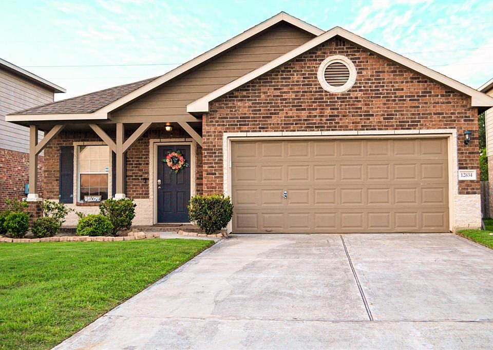 1st image of 12834 Spruce Cir