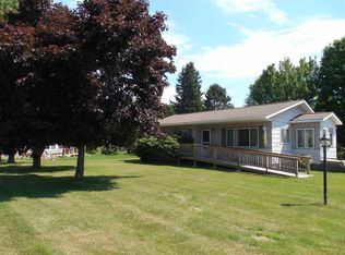 909 Rockland Rd, Ontonagon, MI 49953