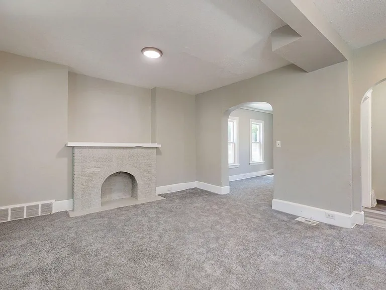 3222 W 94th St — Photo 16