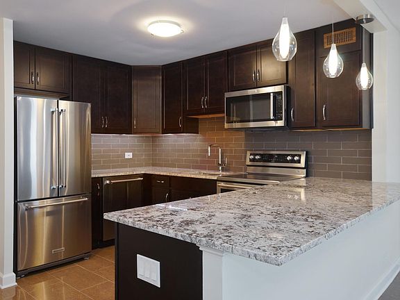 5th image of 1660 N La Salle St #2607