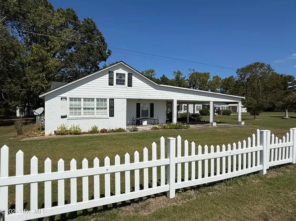 3073 Sound Side Road, Columbia, NC 27925