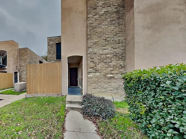 5618 Boca Raton Blvd APT 143, Fort Worth, TX 76112
