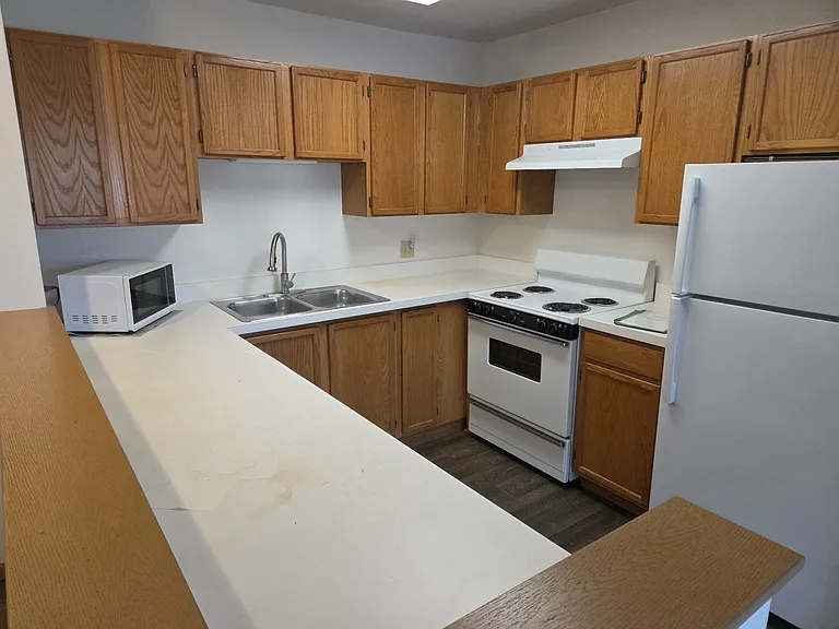 605 Barrington Ave #358 — Photo 6