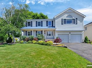 690 William Bliss Dr, New Milford, NJ 07646