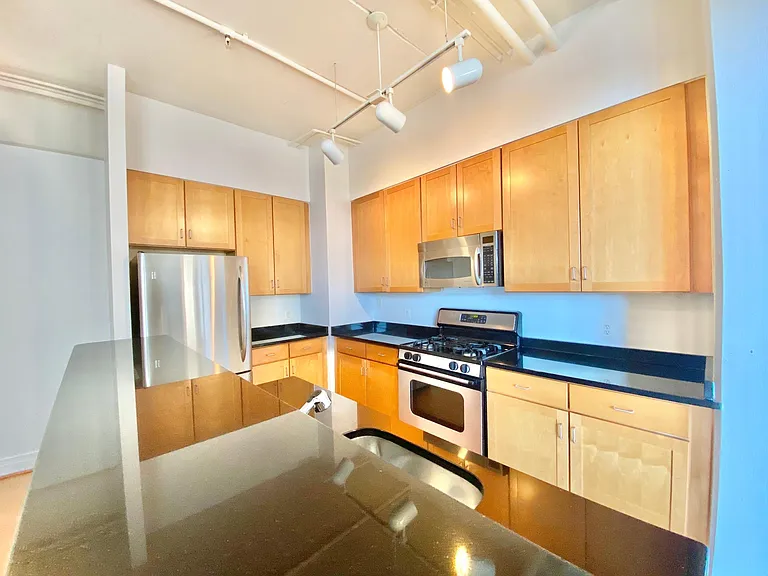 2020 12th St NW #611 — Photo 9