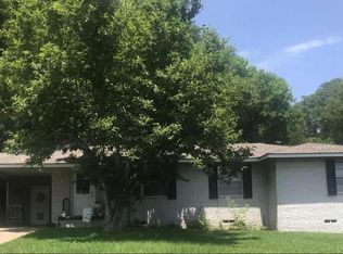 913 Centenary Dr, Longview, TX 75601