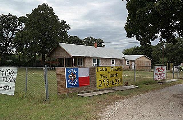 1st image of 2800 E Renfro St