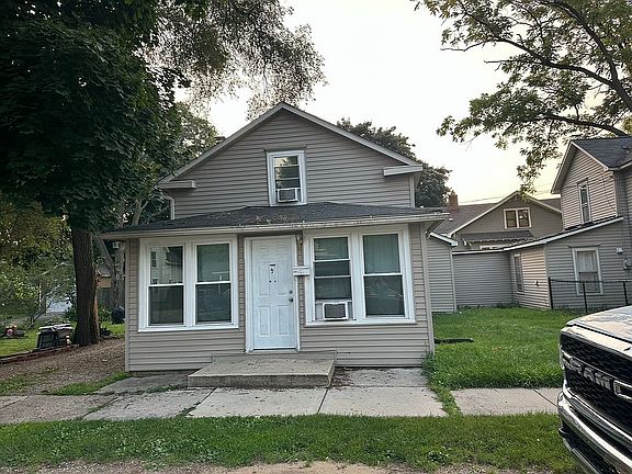 2nd image of 231 E Brooks St