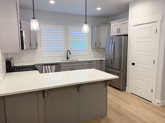 2nd image of 13967 S Silver Peak Ln
