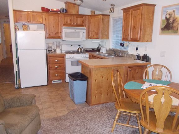 3rd image of 4256 State Highway 147 Space 1
