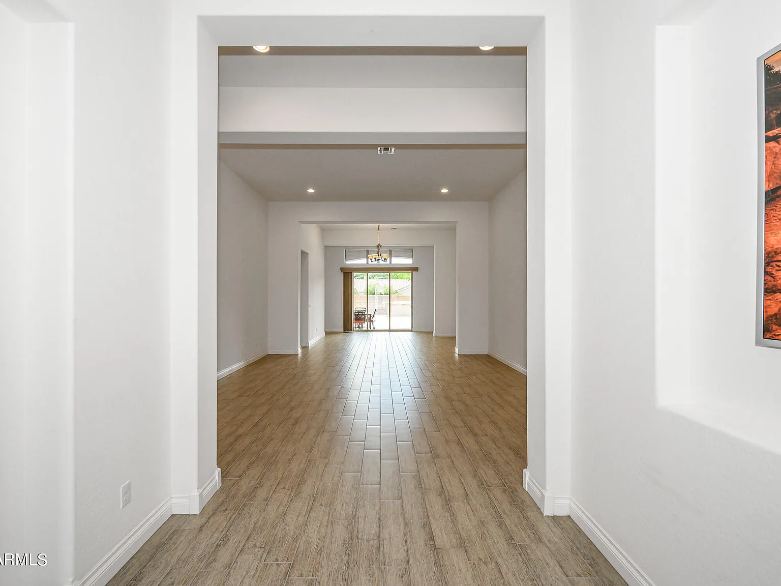 5 bed, 3.5 bath, 3771 sqft, $4,500 — Photo 4