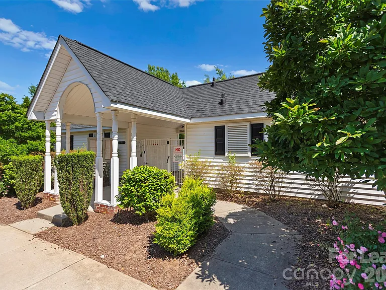 148 Mangum Cir — Photo 35