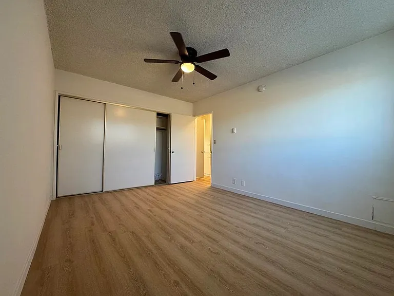 5292 Newcastle Ave #23 — Photo 15