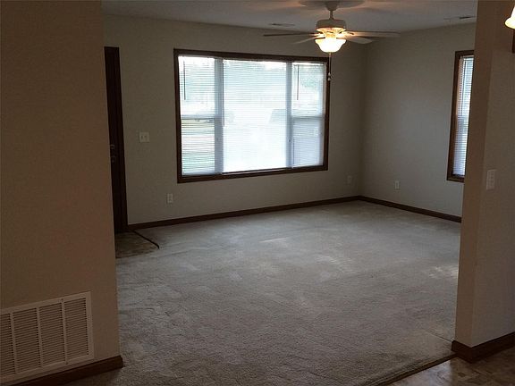 3rd image of 726 Choctaw Ave