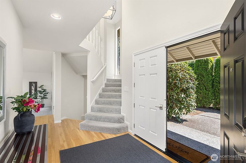 3rd image of 11206 SE 77th Place