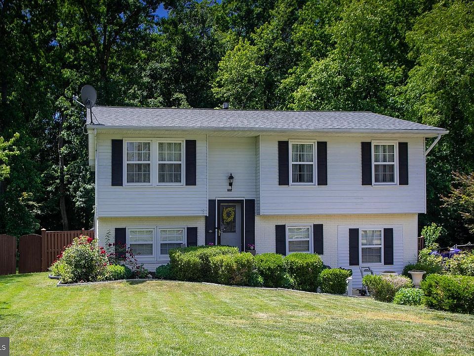 1st image of 2337 Woodberry Dr