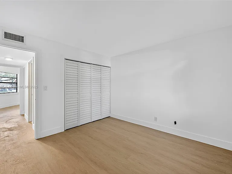 4198 Lakeside Dr #4198 — Photo 15