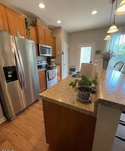112 Hawkstone Dr — Photo 5