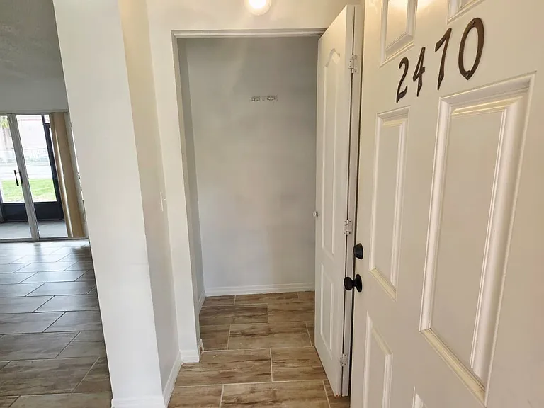2470 Lakeway Branch Dr #907 — Photo 3