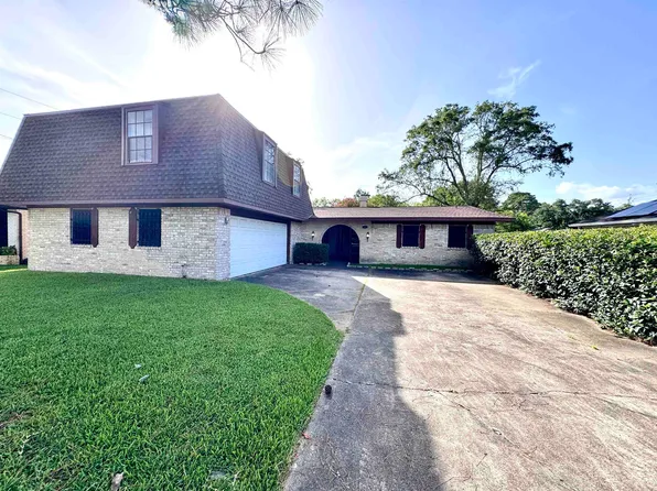 3811 35th St, Port Arthur, TX 77642