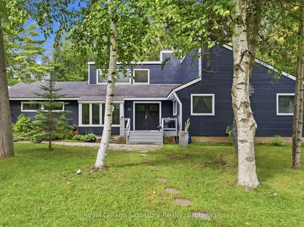 40 51st St N, Wasaga Beach, ON L9Z 1X2