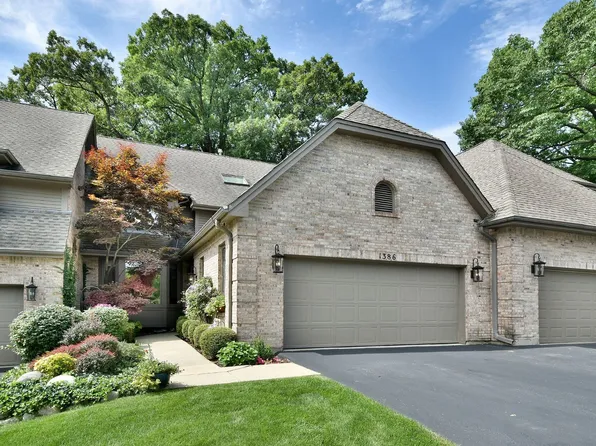1386 Medinah Dr, Itasca, IL 60143