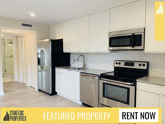 4th image of 2412 NE 26th St #9347335