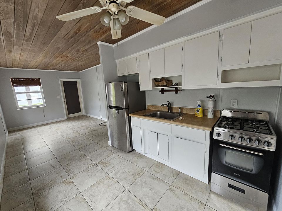 1st image of 509 2nd Ave S