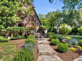 65 Merrison St, Teaneck, NJ