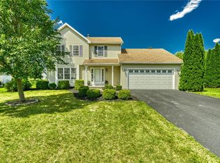 154 Fitzpatrick Trl, West Henrietta, NY 14586