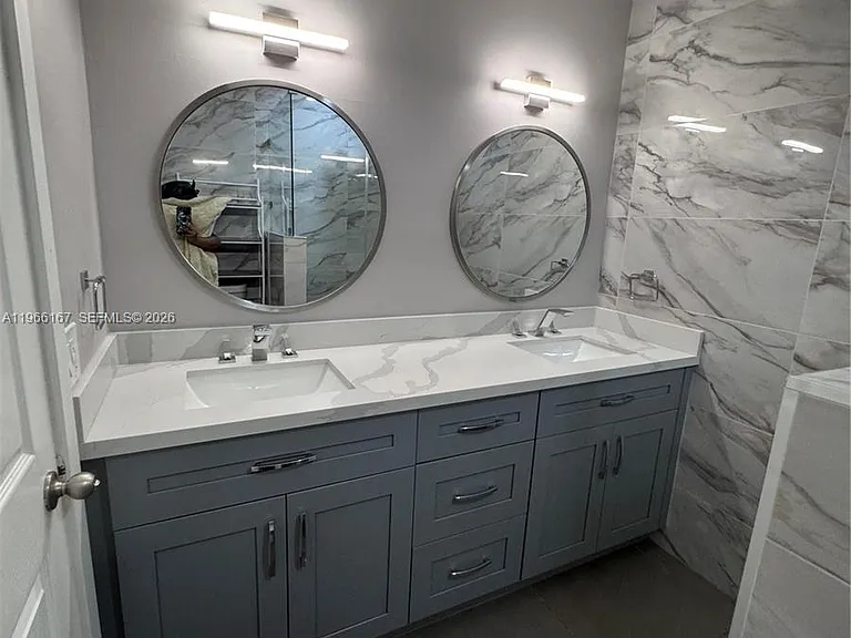 504 Woodgate Cir #C — Photo 5
