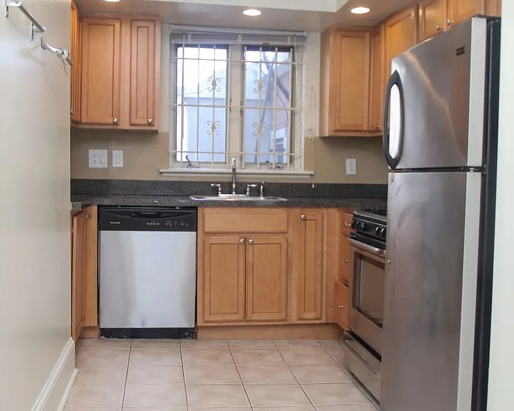 511 S 15th St #2R — Photo 12
