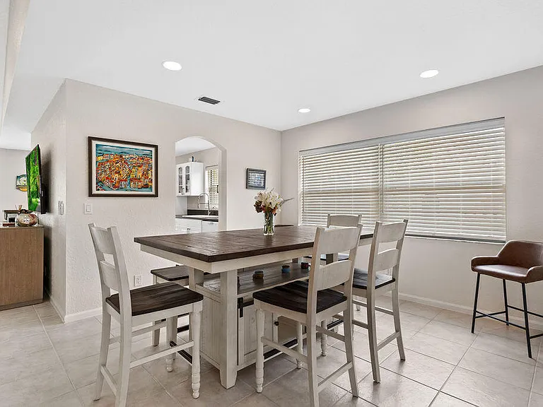 8050 Aberdeen Dr #202 — Photo 7