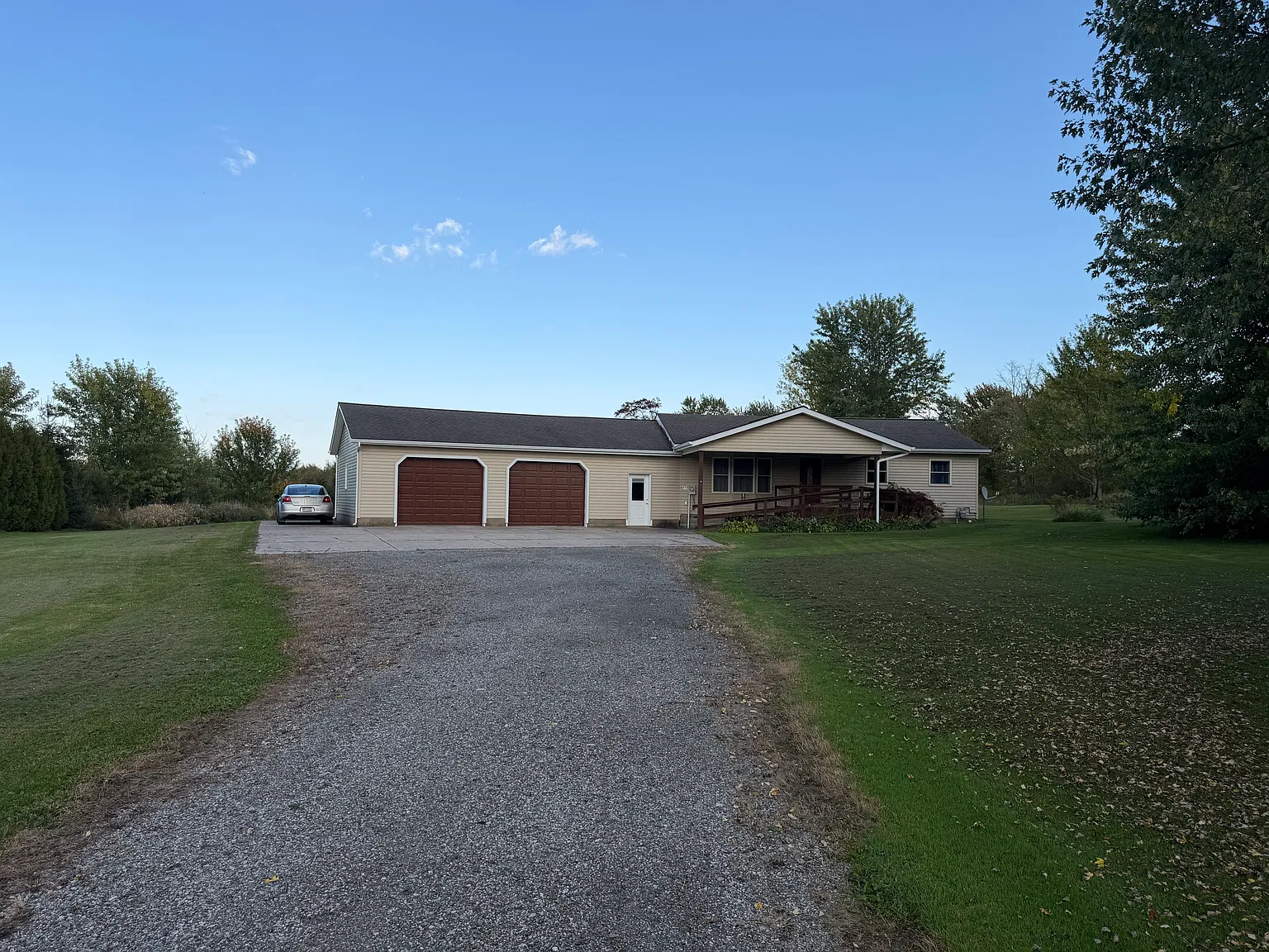 3 bed, 1200 sqft, $1,850 — Photo 2