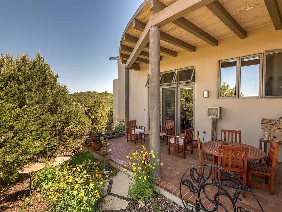 1st image of 1103 Piedra Alto