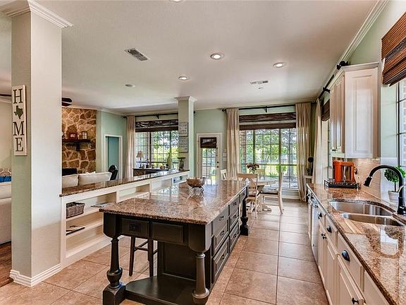 5th image of 8521 Broad Meadow Ln
