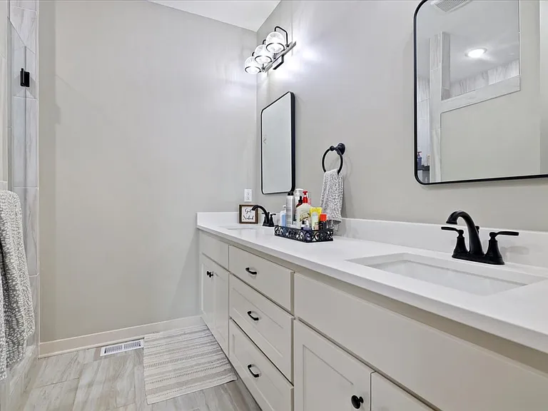 2210 Piedmont Pl — Photo 11