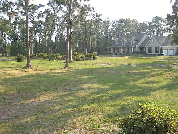 A glimpse of the land