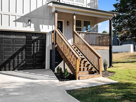 2nd image of 515C Goldsmith Rd