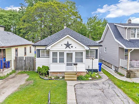 2nd image of 990 Campbell Ave