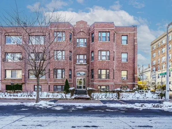 108 Washington St APT 4, Boston, MA 02135