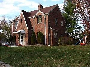 1st image of 15 Colony Ct