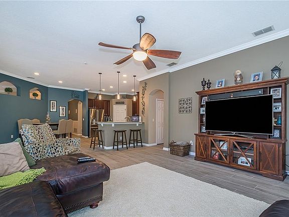 4th image of 7168 Winding Lake Cir