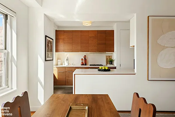 Kitchen, photo 1