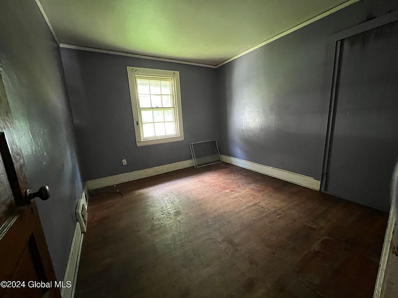 3rd image of 14-16 Potter Street