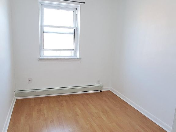 5th image of 156 28th Ave #2F